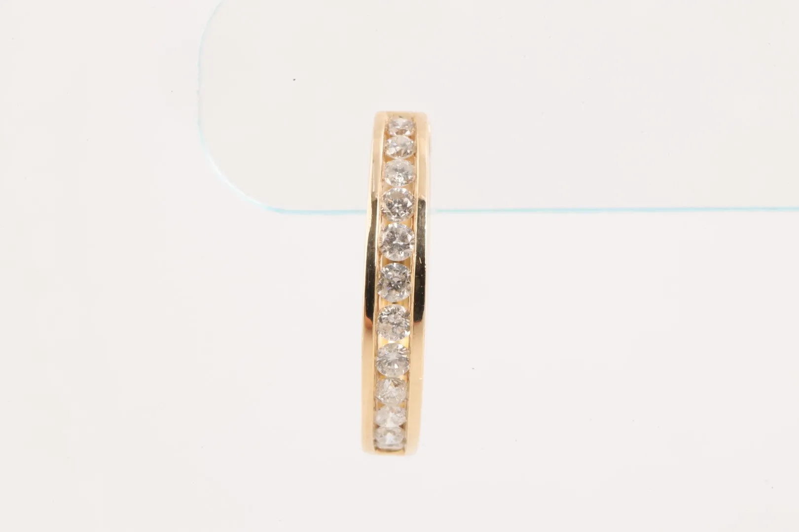 14k Yellow Gold 1.00tcw Diamond Huggie Hoop Earrings (7.42g.)