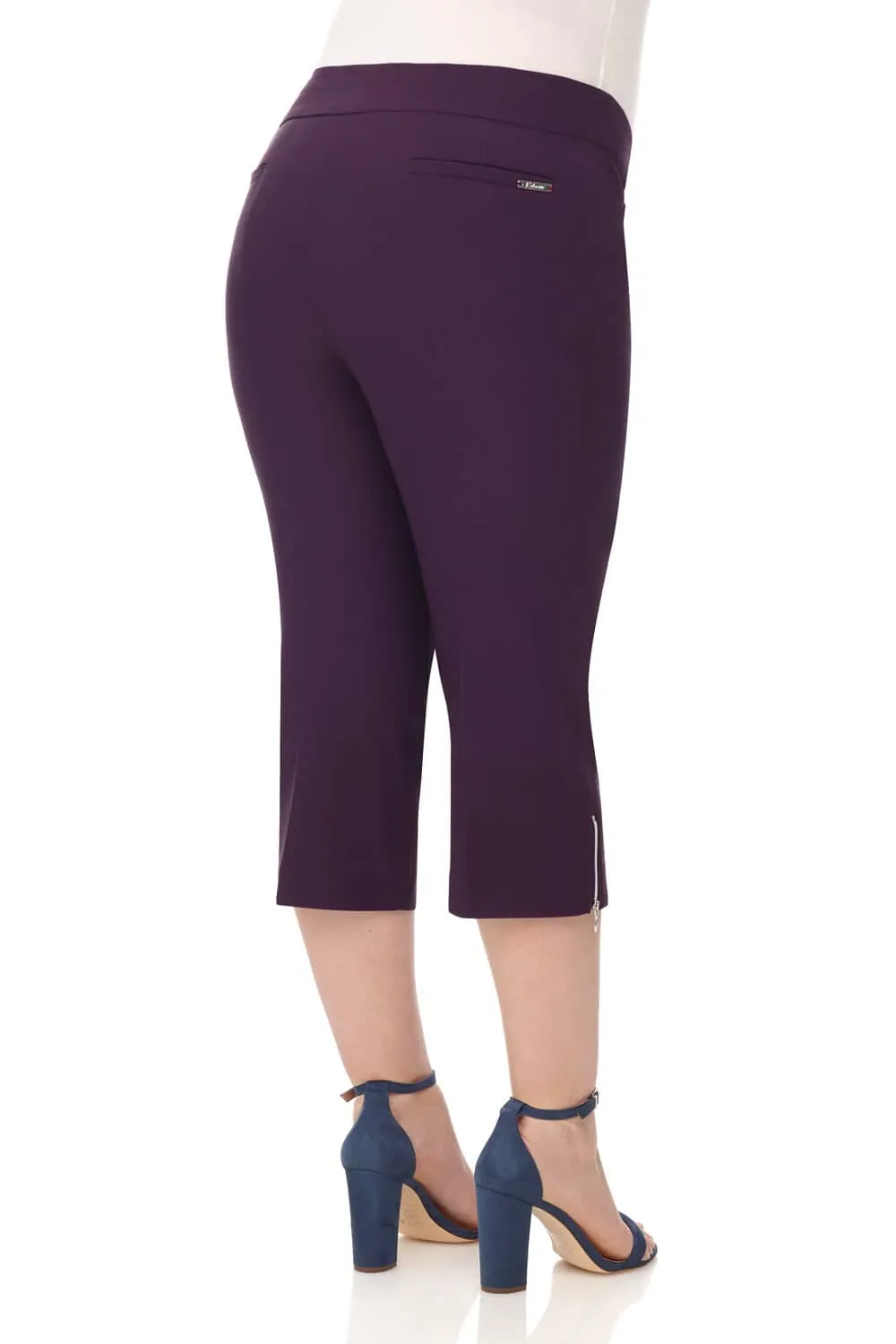 Curvy Chic Capris with Zipper Detail at the Hem