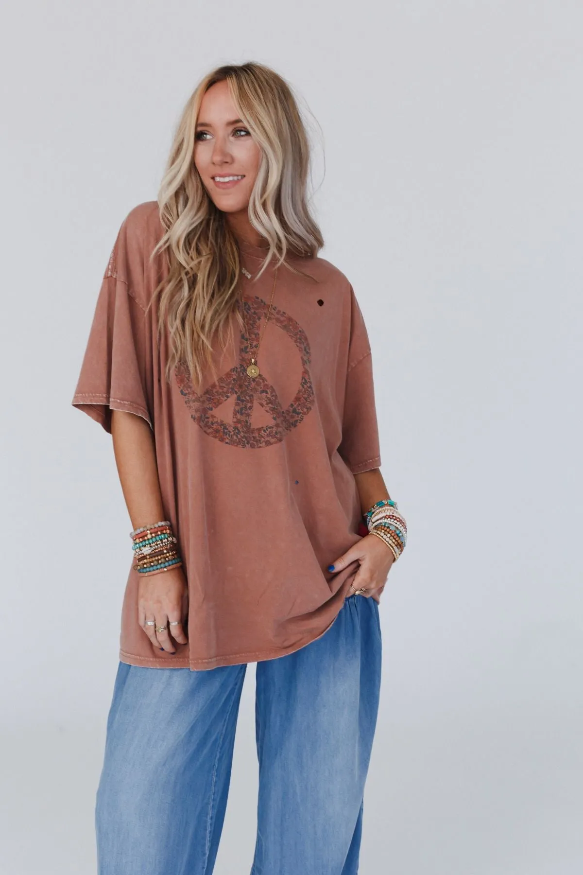 Jude Oversized Peace Sign Graphic Tee - Mauve