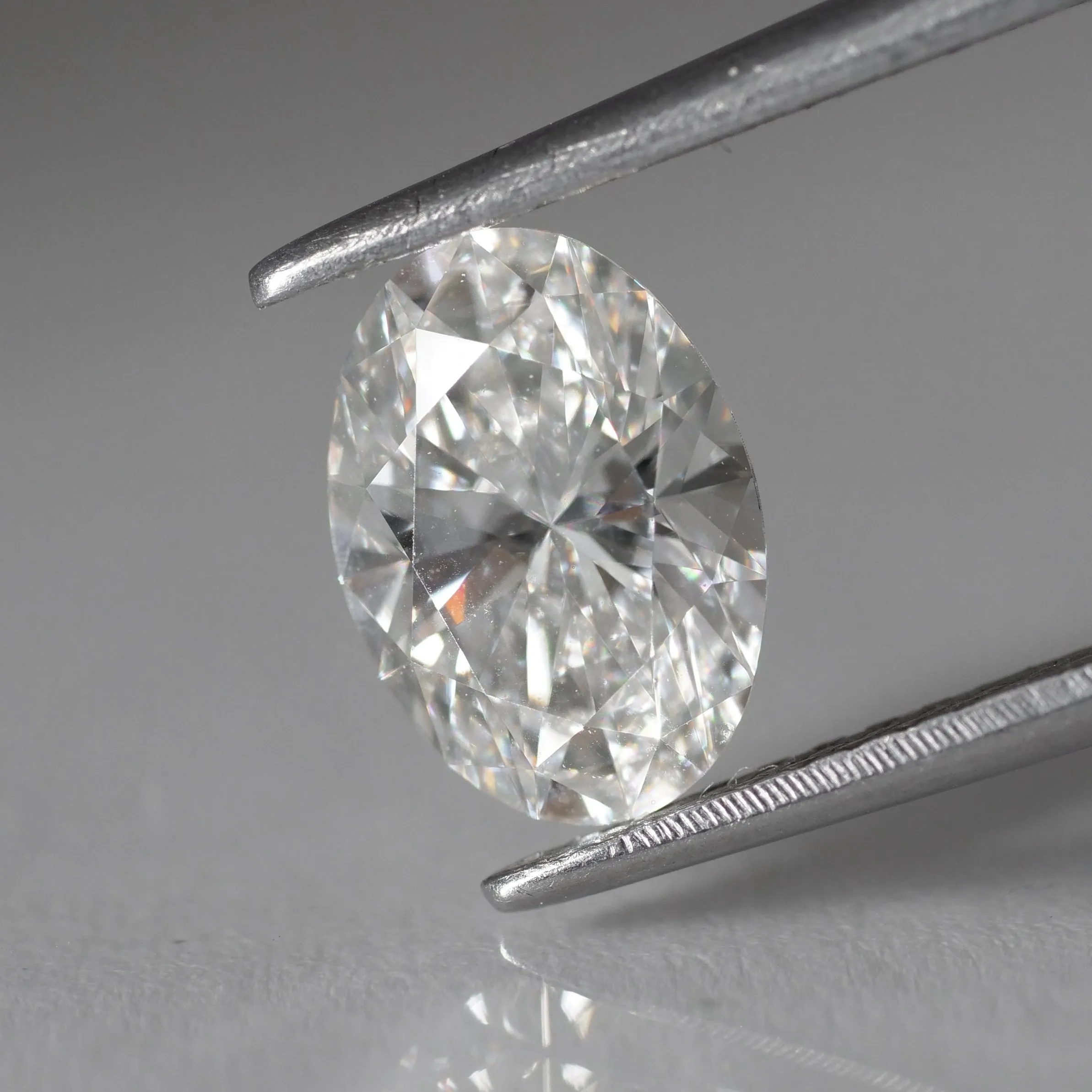 Lab grown diamond | IGI certificate, oval cut 8x6mm*, G color, VS, 1.19 ct