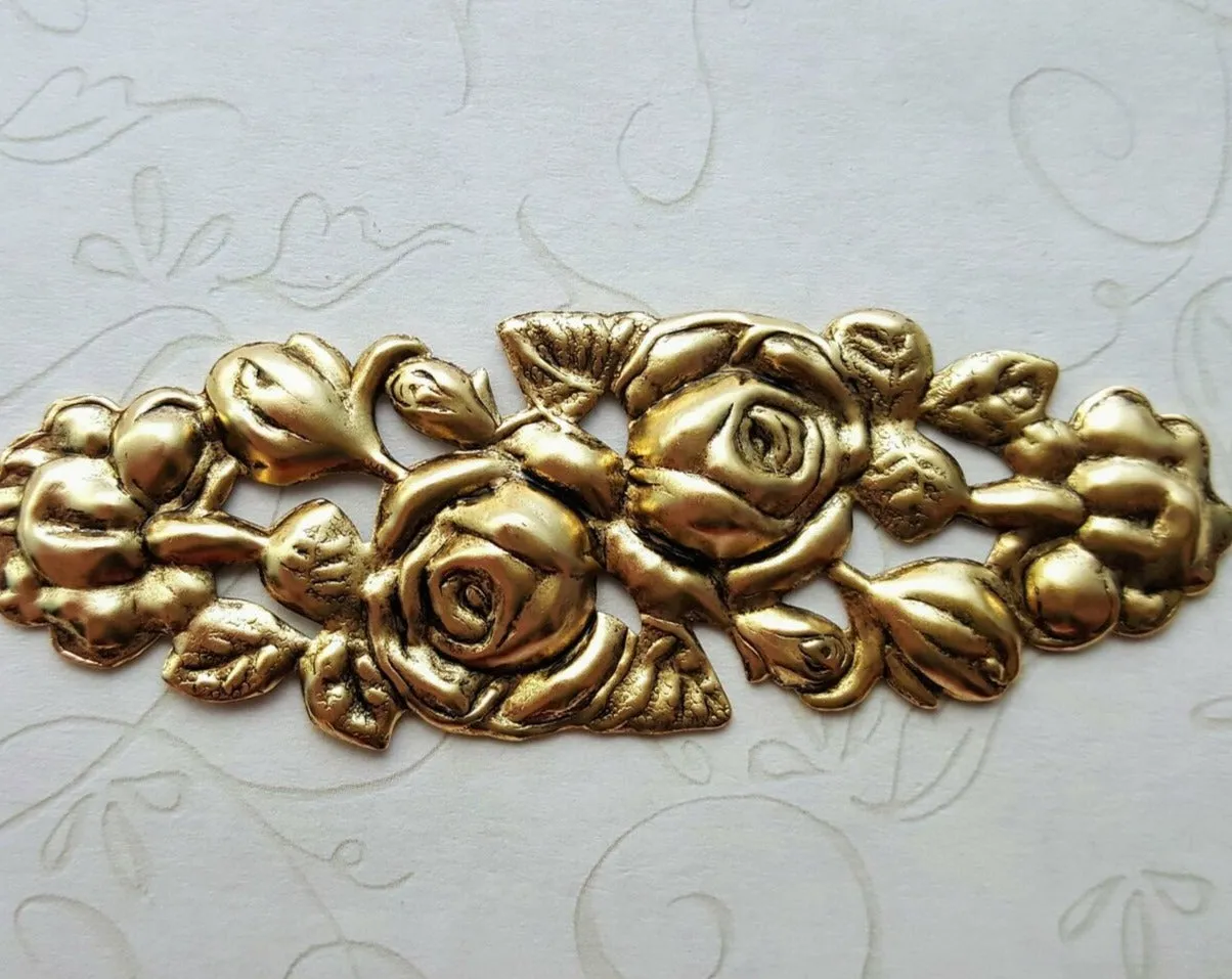 Large Brass Floral Stamping x 1 - 252RAT.