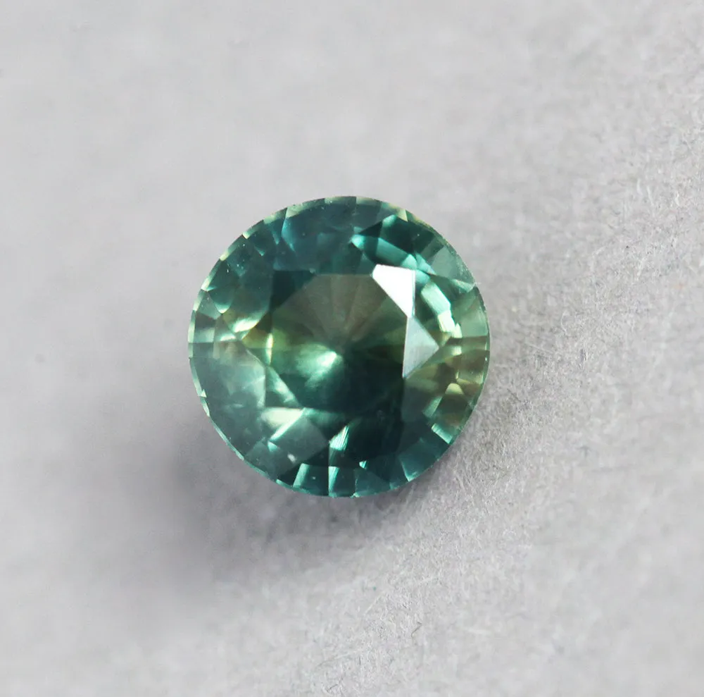 Loose 1.39 Ct Round Yellow Green And Teal Sapphire