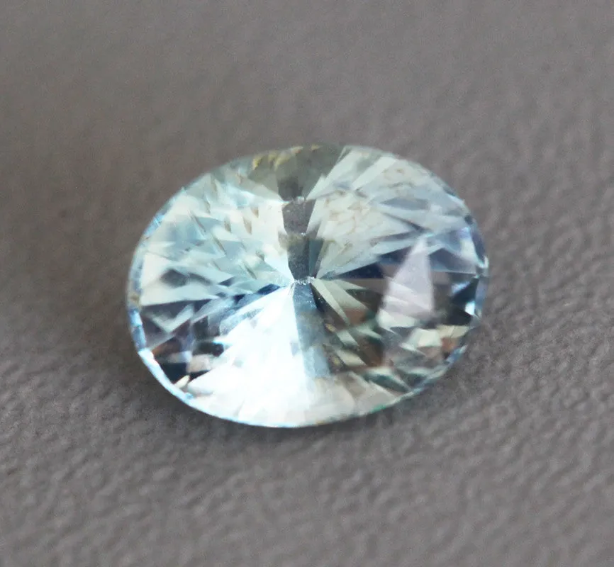 Loose 2.56 Ct Oval Mint Green Sapphire