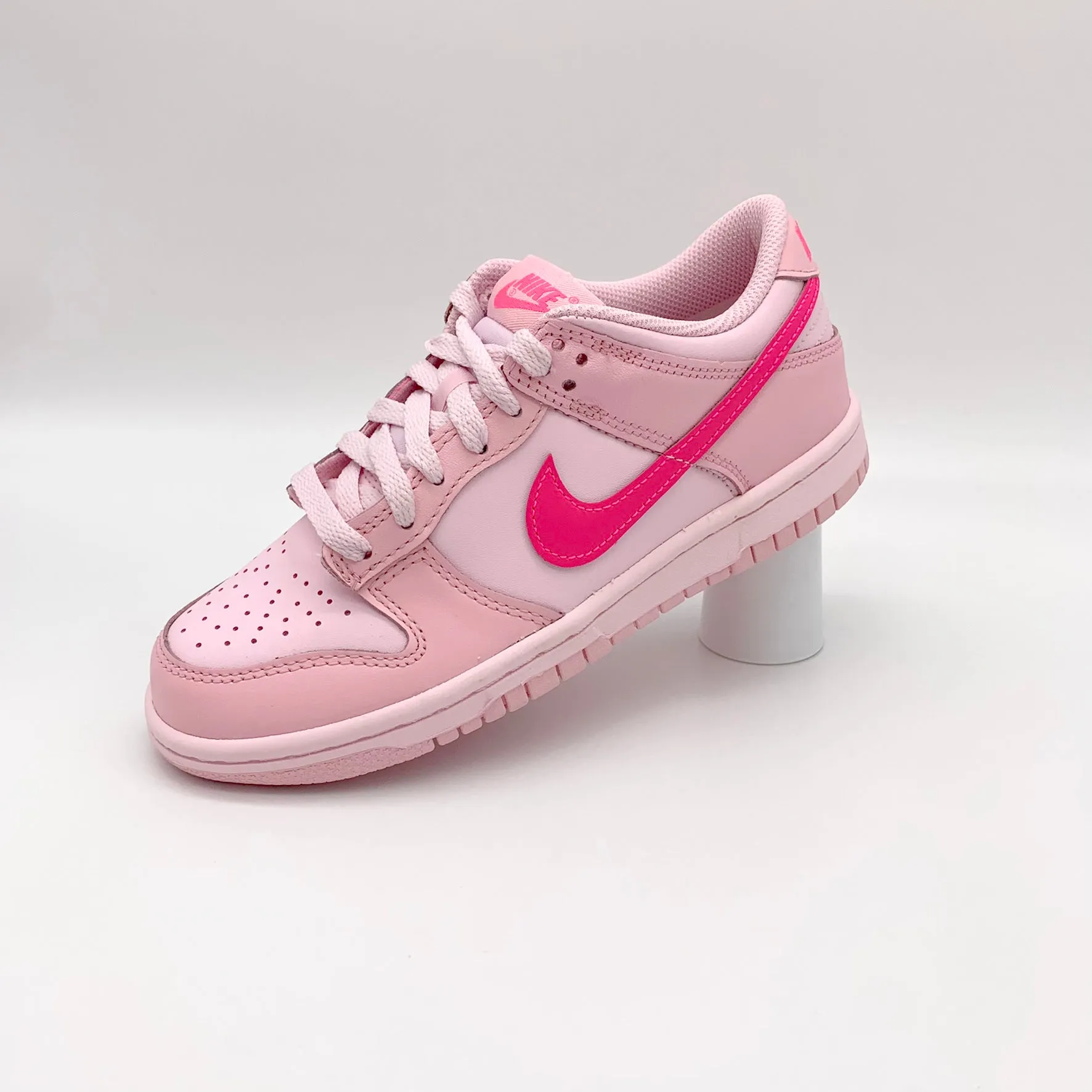 Nike Dunk Low Triple Pink (GS)