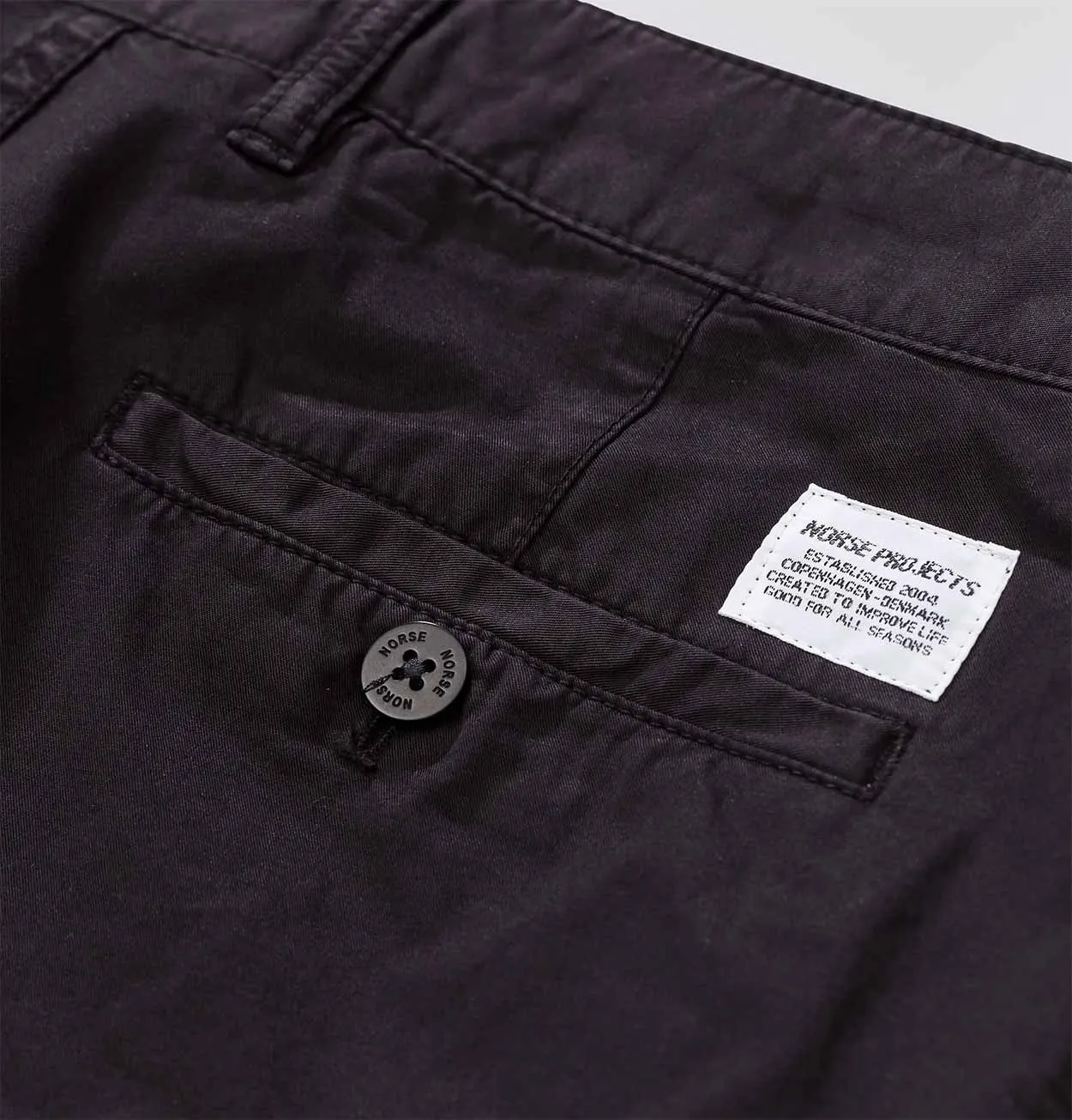 Norse Projects Aros Light Twill Shorts in Black