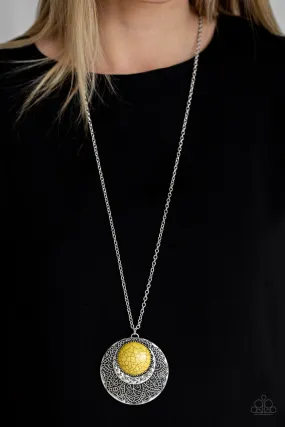 Paparazzi Necklace ~ Medallion Meadow - Yellow