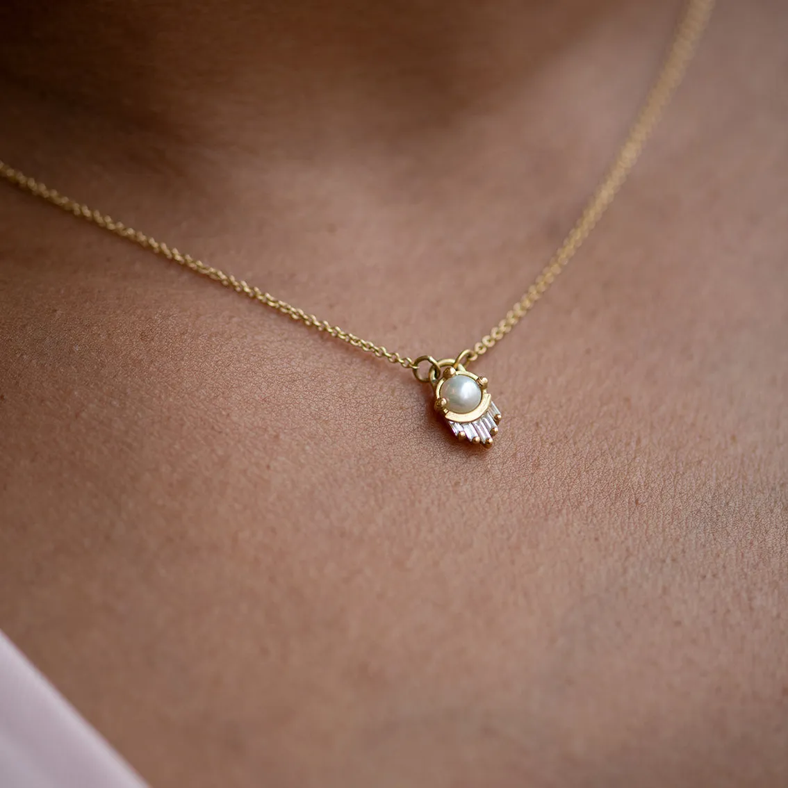 Pearl and Diamond Necklace in Solid Gold