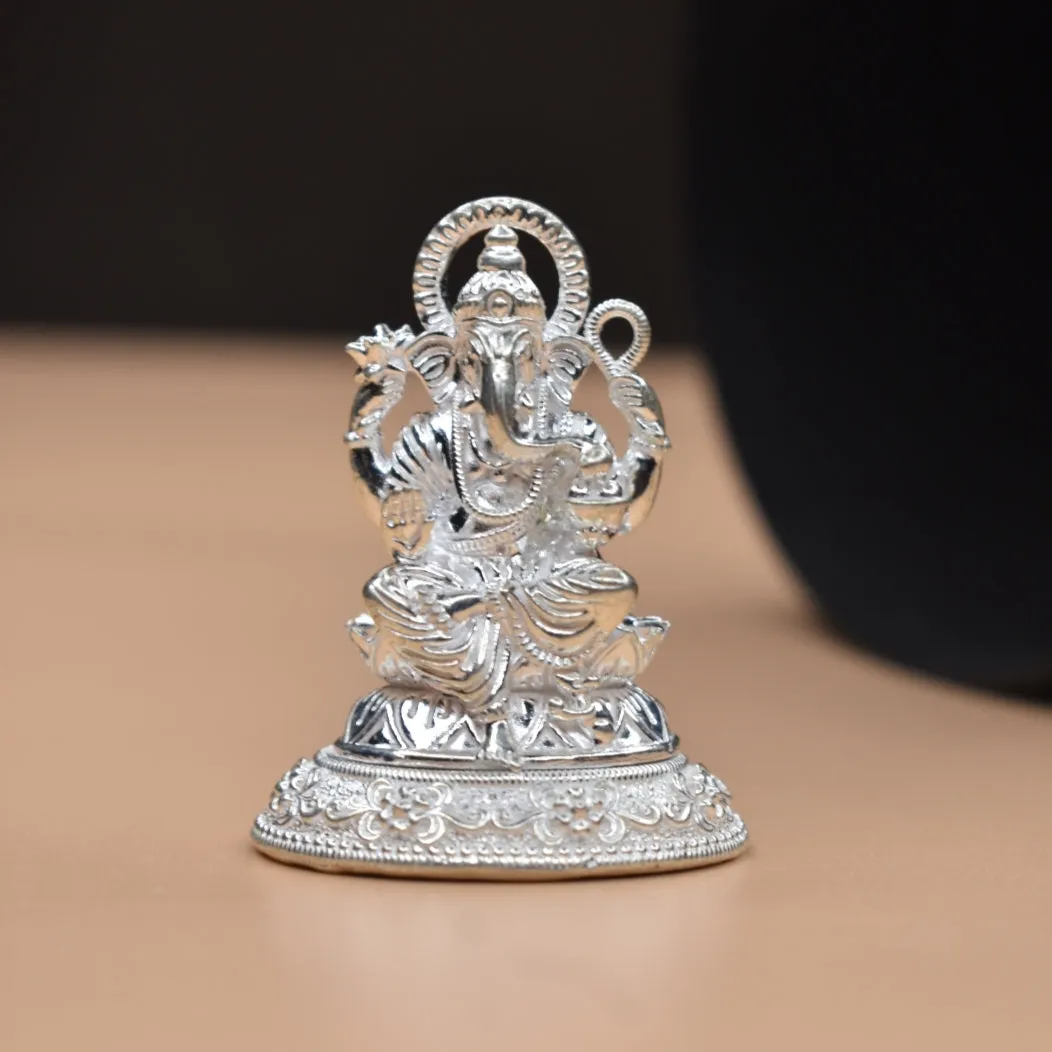 "Bringing Good Fortune Home: The Majestic Silver Lord Ganesha Idol"