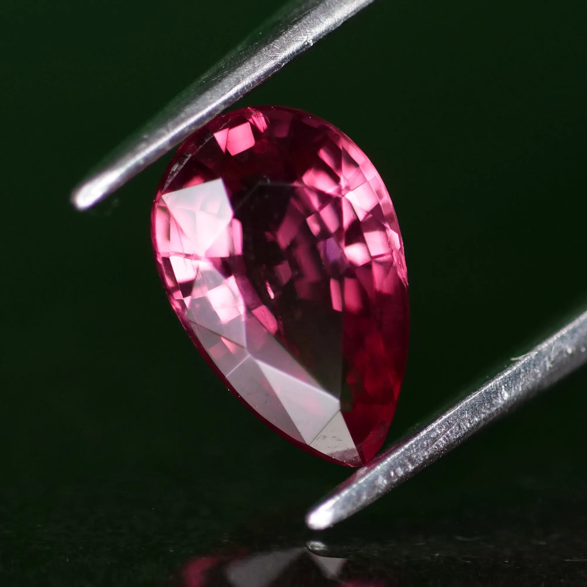 Raspberry Pink Spinel | natural, pear cut *8x5 mm, *1ct