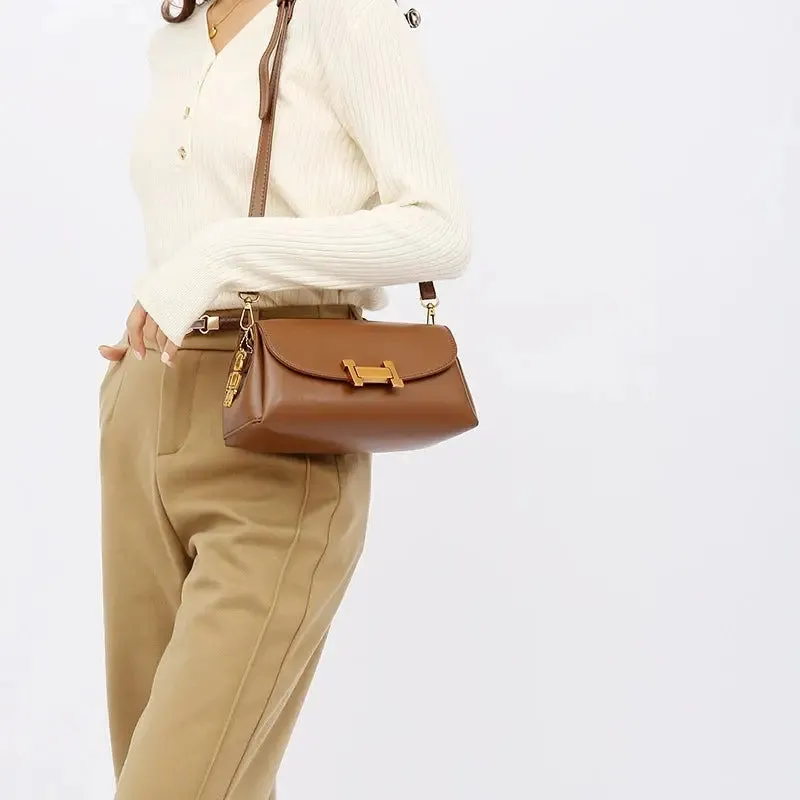 Stylish Leather Crossbody Bags For Women 065