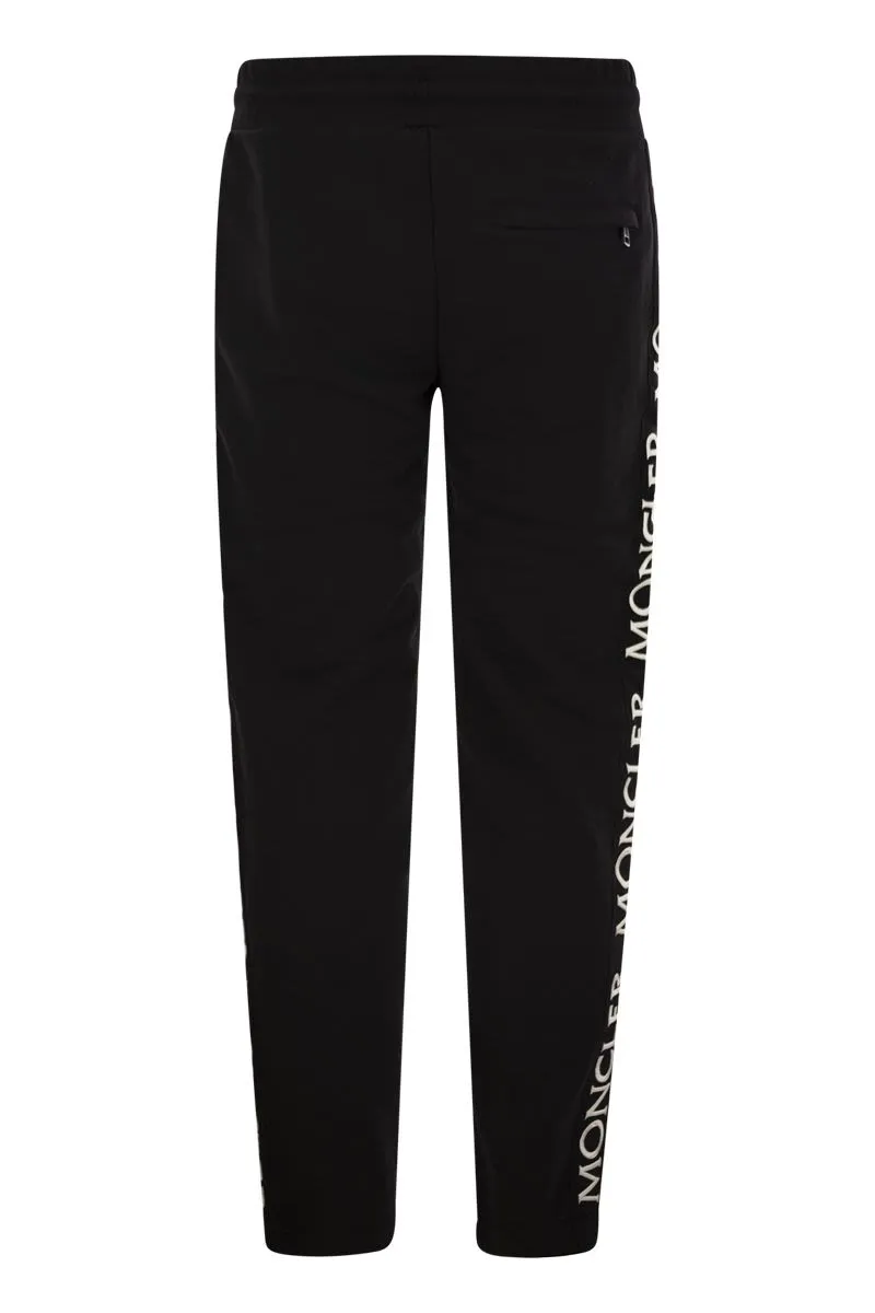 TROUSERS WITH LOGO